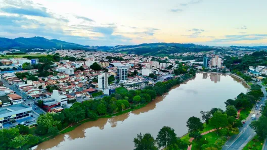Lote/Terreno à venda, 470m² no Jardim do Lago, Bragança Paulista