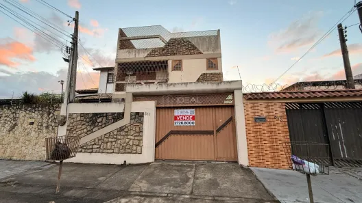 Casa com 3 Quartos à venda, 223m² no Parque Rosário, Campos dos Goytacazes