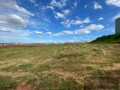 Lote/Terreno à venda, 11000m² no Antenor Barion, Marília