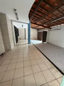 Casa com 3 Quartos para alugar, 300m² no Messejana, Fortaleza