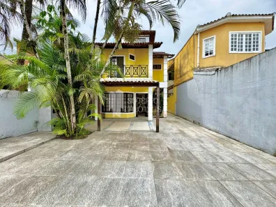 Casa de Condomínio com 4 Quartos à venda, 120m² no Vargem Grande, Rio de Janeiro