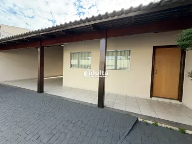 Casa com 3 Quartos à venda, 250m² no Tabajaras, Uberlândia