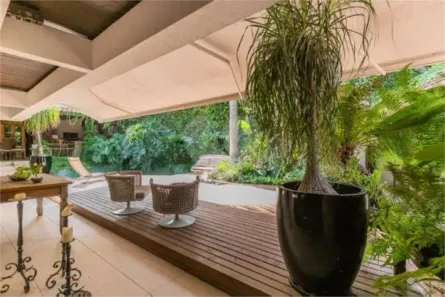 Casa com 4 Quartos para venda ou aluguel, 760m² no Três Figueiras, Porto Alegre