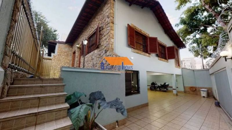 Casa com 6 quartos — Dona Clara, Belo Horizonte