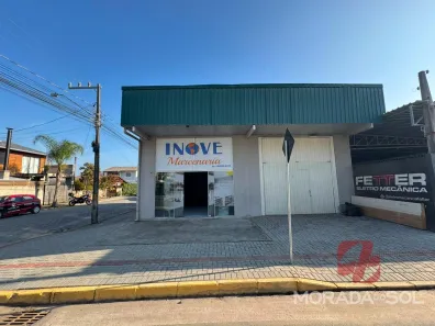 Galpão/Depósito/Armazém para alugar, 130m² no Morretes, Itapema