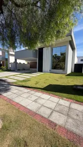 Casa de Condomínio com 4 Quartos para alugar, 244m² no Jacuhy, Serra