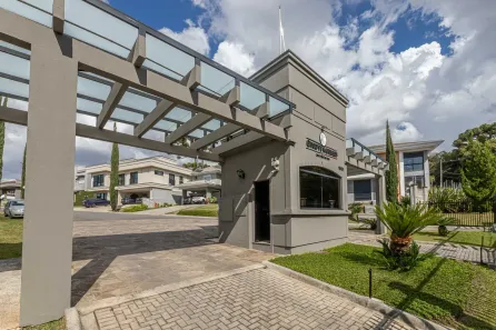 Lote/Terreno à venda, 705m² no Butiatuvinha, Curitiba