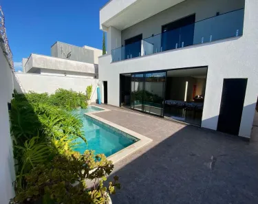 Casa de Condomínio com 4 Quartos à venda, 271m² no Novo Mundo, Uberlândia