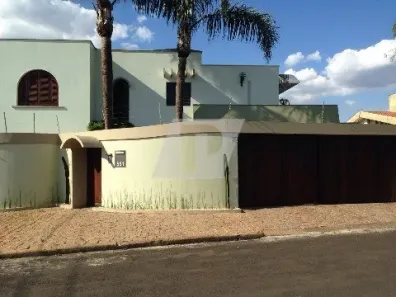 Casa com 3 Quartos à venda, 276m² no Parque Santa Cecília, Piracicaba