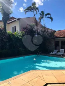 Casa com 4 Quartos à venda, 600m² no São Francisco, Niterói
