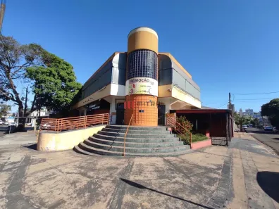 Prédio Comercial à venda, 531m² no Jardim Tabapuã, Londrina