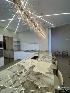 Sobrado com 3 Quartos à venda, 276m² no Bom Jardim, Maringá