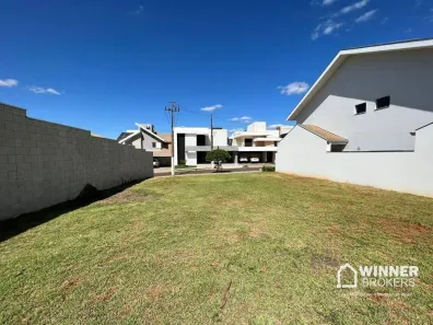 Lote/Terreno à venda, 413m² no Jardim das Estações, Maringá