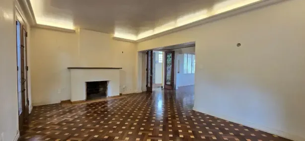Casa com 3 Quartos para alugar, 380m² no Sumaré, São Paulo
