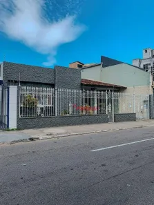 Casa com 4 Quartos à venda, 270m² no Centro, Macaé