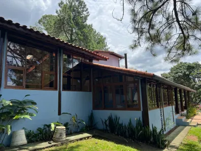 Fazenda/Sítio com 6 Quartos à venda, 400m² no Extrema, Extrema