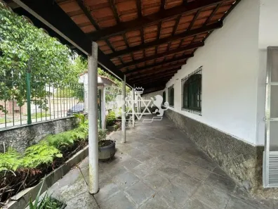 Casa com 3 Quartos à venda, 267m² no Jardim Brasil, Caraguatatuba