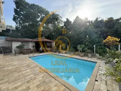 Casa de Condomínio com 4 Quartos à venda, 400m² no Camboinhas, Niterói