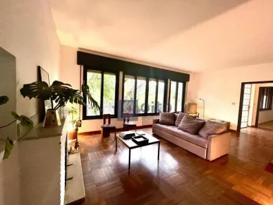Casa com 3 Quartos à venda, 400m² no Pacaembu, São Paulo