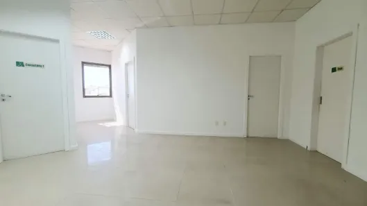 Sala Comercial à venda, 82m² no Campinas, São José