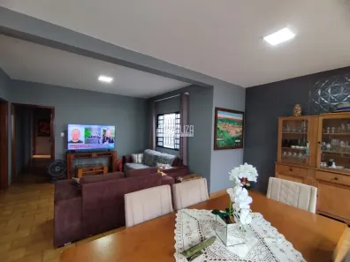 Casa com 3 Quartos à venda, 161m² no Recreio dos Bandeirantes, Uberaba