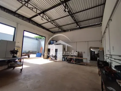 Casa com 3 Quartos à venda, 253m² no Santa Mônica, Uberlândia