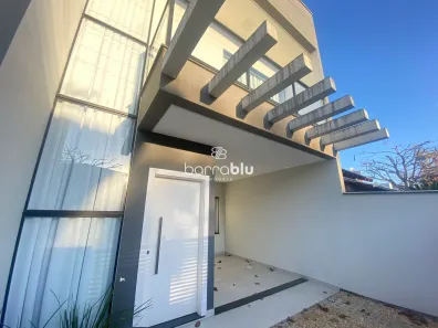 Casa com 3 Quartos à venda, 142m² no Armação, Penha