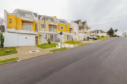 Sobrado com 3 Quartos à venda, 162m² no Pilarzinho, Curitiba