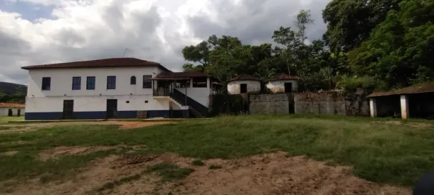 Fazenda/Sítio com 3 Quartos à venda, 100m² no Parque das Rosas, Roseira