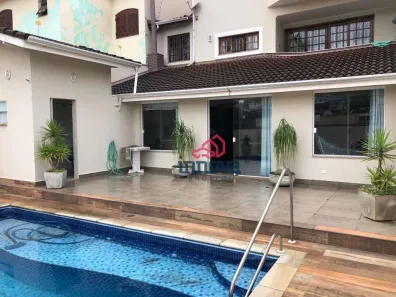 Sobrado com 4 Quartos à venda, 430m² no Vila Galvão, Guarulhos