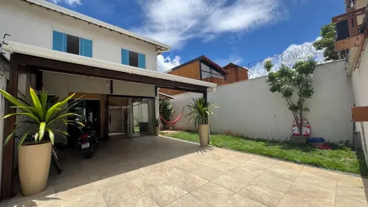 Casa com 3 Quartos à venda, 114m² no Santa Amélia, Belo Horizonte