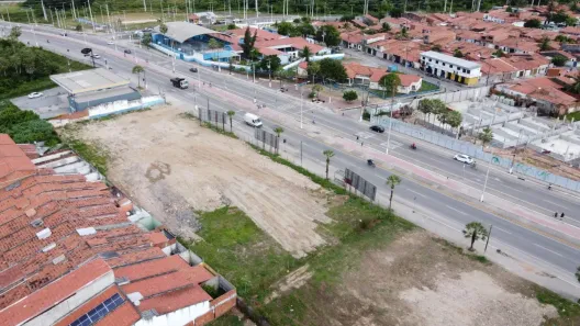 Lote/Terreno à venda, 2520m² no Luzardo Viana, Maracanaú