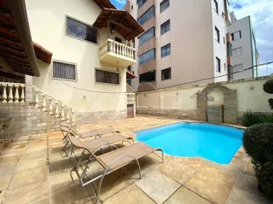 Casa com 4 Quartos à venda, 450m² no Castelo, Belo Horizonte