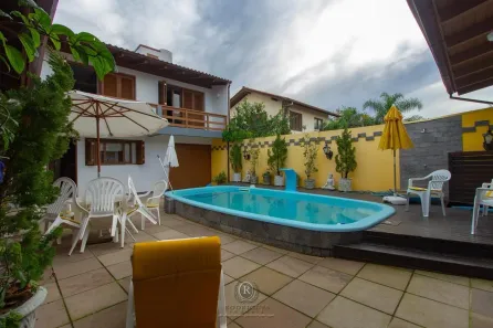 Casa com 4 Quartos à venda, 432m² no , Torres