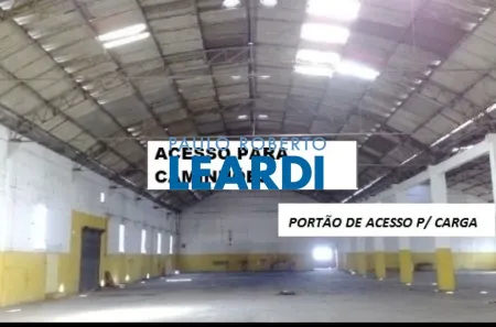 Galpão/Depósito/Armazém à venda, 2400m² no Centro Industrial de Arujá, Arujá