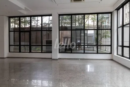 Ponto Comercial para alugar, 250m² no Vila Olímpia, São Paulo