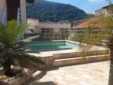 Casa com 4 Quartos à venda, 360m² no São Francisco, Niterói