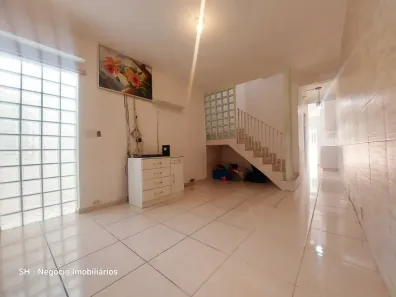 Casa com 2 Quartos à venda, 250m² no Jardim Monte Kemel, São Paulo