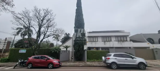 Casa com 4 Quartos para alugar, 379m² no Ahú, Curitiba