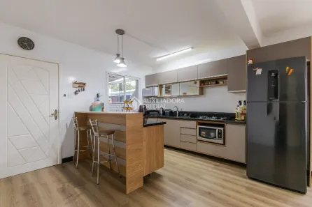 Casa com 3 Quartos para alugar, 350m² no Rio Branco, Canoas