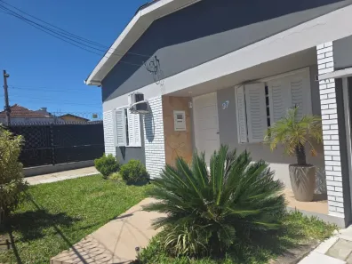 Casa com 3 Quartos à venda, 250m² no Santa Isabel, Viamão