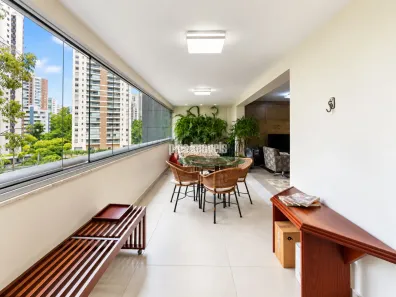 Apartamento com 3 Quartos para alugar, 172m² no Jardim Londrina, São Paulo