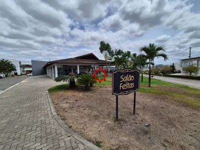 Casa com 5 Quartos à venda, 300m² no Universitário, Caruaru