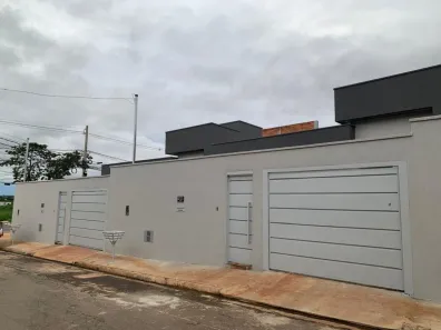 Casa com 3 Quartos à venda, 84m² no Goiânia 2, Goiânia