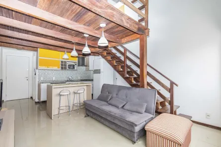 Apartamento com 1 Quarto para alugar, 40m² no Centro Cívico, Curitiba