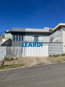 Sobrado com 3 Quartos à venda, 225m² no Residencial Morumbí, Poços de Caldas
