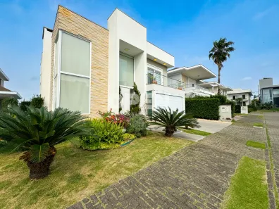 Casa de Condomínio com 3 Quartos à venda, 326m² no Nossa Senhora das Graças, Canoas