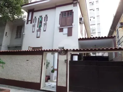 Casa com 4 Quartos à venda, 180m² no Ingá, Niterói