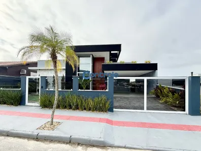 Casa com 3 Quartos à venda, 150m² no São Sebastião, Palhoça