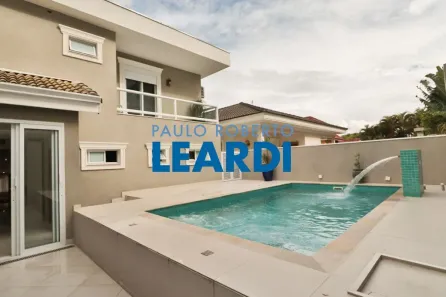 Casa de Condomínio com 4 Quartos à venda, 370m² no Alphaville, Santana de Parnaíba